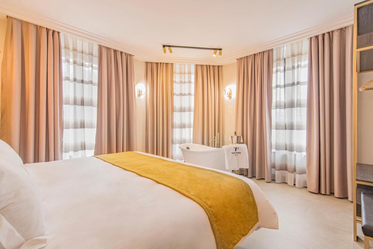 Vesci Faventia Hotel Huetor Tajar ภายนอก รูปภาพ